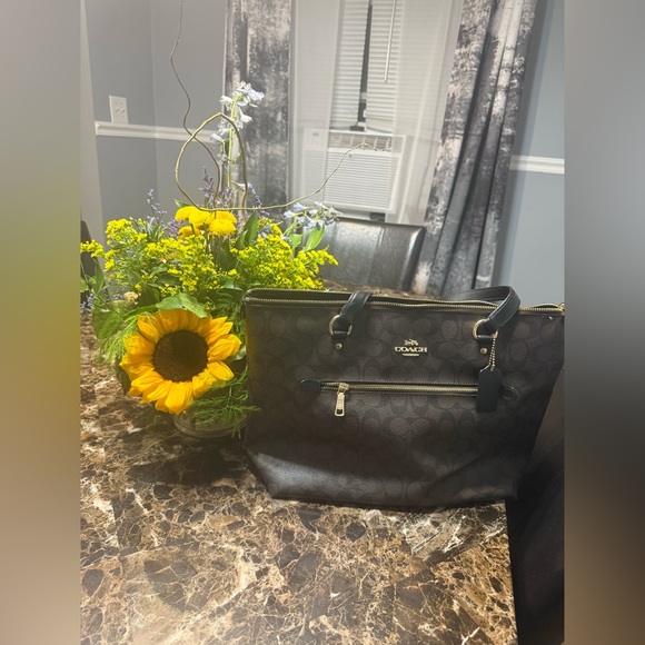 Coach Signature Large City Zip Tote Bag Brown Black Gold Hardware - Picture 2 of 15